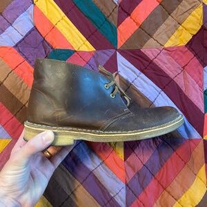 Clarks Original Beeswax Women's Size 9.5 Brown Classic Leather Desert Boots